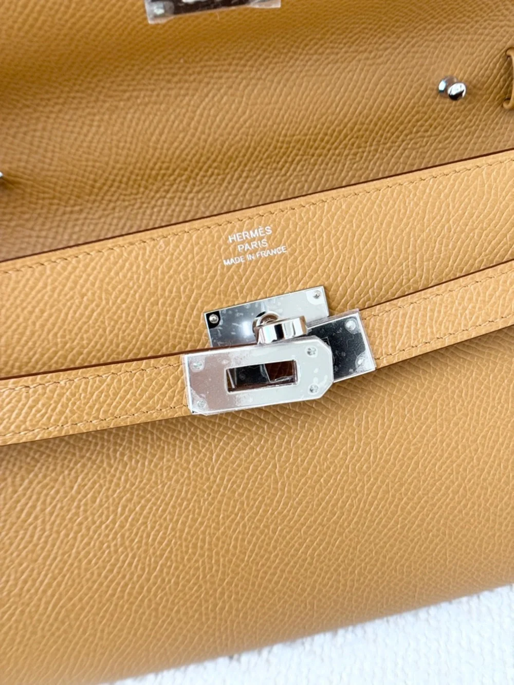 ✨NEW✨Hermes 2024 Epsom Leather Kelly Classique To Go Wallet - Sesame /  PHW - Picture 10 of 16
